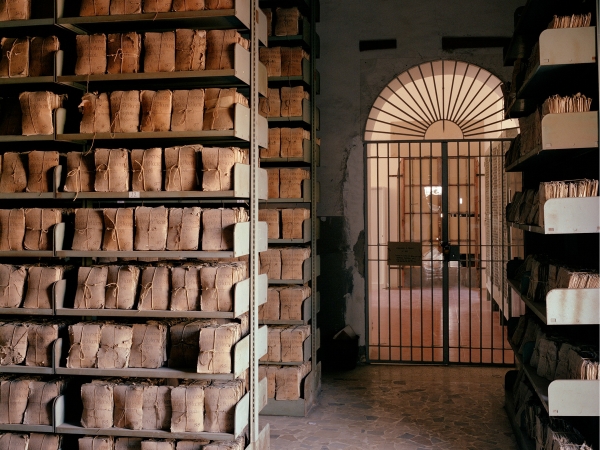 Vioere Archive, Naples II, 1996/2017 Edition of 6 Archival ink print 37 x 29 1/2 in. (94 x 74.9 cm)