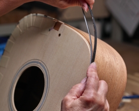 Christopher Payne, Martin Guitars, Friezing Binding & Pearling, 2020
