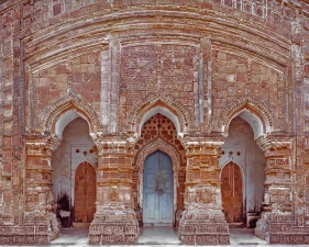 Laura McPhee<br /> <em>3 Portals, 16th Century Terracotta Temple, Attpur, West Bengal, India, 1998</em><br /> Archival Pigment Ink Prints<br /> 30 x 40" &nbsp; &nbsp;Edition of 5<br /> 40 x 50" &nbsp; &nbsp;Edition of 5<br /> 50 x 60" &nbsp; &nbsp;Edition of 5