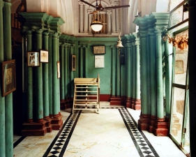 Laura McPhee<br /> <em>Bose House, Howrah, India, 2001</em><br /> Archival Pigment Ink Prints<br /> 30 x 40" &nbsp; &nbsp;Edition of 5<br /> 40 x 50" &nbsp; &nbsp;Edition of 5<br /> 50 x 60" &nbsp; &nbsp;Edition of 5